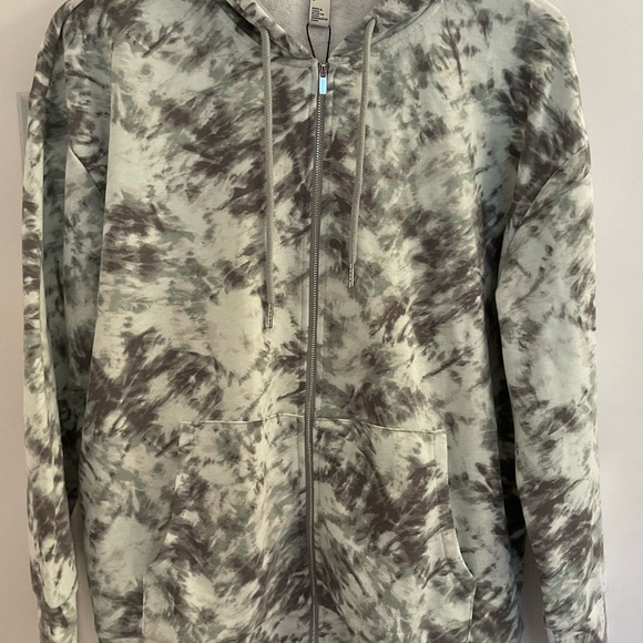 H Halston Studio Tonal Tie Dye Aqua Gray Hoodie - NWT - Medium - Picture 4 of 10